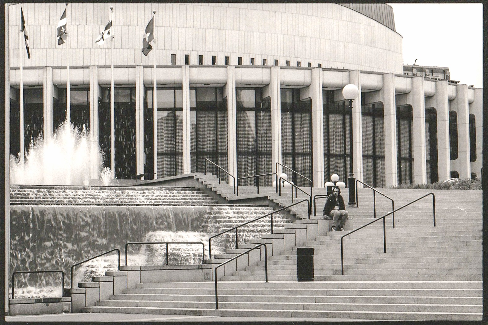 'Who would he be waiting for, all alone in front of the famous Place des Arts?' 

From the series 'People in Montreal'. A series I made years ago during a visit to the city of Montreal together with my mother at the invitation of loving friends of hers. 

And since I was there anyway, I took the opportunity to explore the city with my camera and a bag full of film. This led to my first streetphotography exhibition, dedicated to my father and mother (both deceased) in the city hall of Zoetermeer. 

This series can be seen in part on my website as a grateful memory of my parents and the journey I made with my mother to loving friends. 

web address: www.tonvanzeijl.nl

#montréal #photocrusade #streetphotography #photocrusaders #artofnature #fineartzone #artphotography #photography #artphoto #placedesarts #canada #blackandwhitephotography #artheroes #werkaandemuur #tonvanzeijl